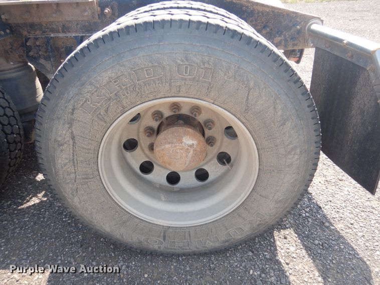 image for item DM5280 2014 Caterpillar CT660  semi truck