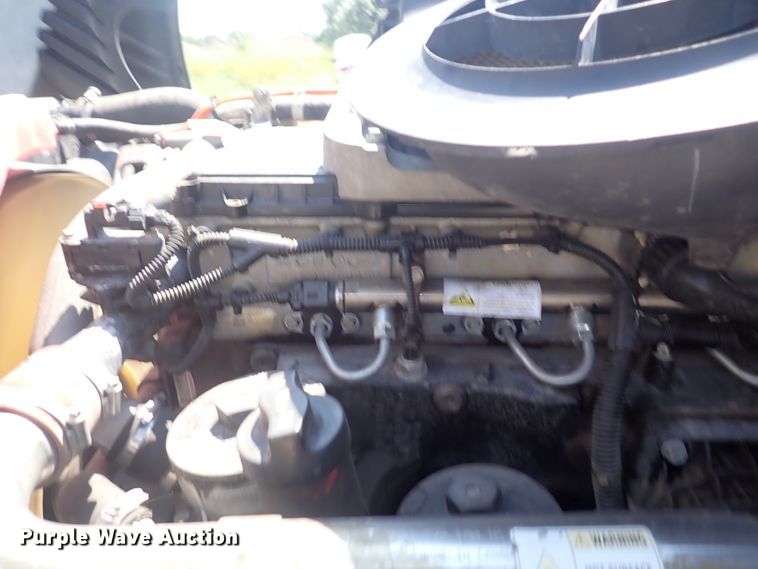 image for item DN1948 2014 Freightliner Cascadia 125  semi truck