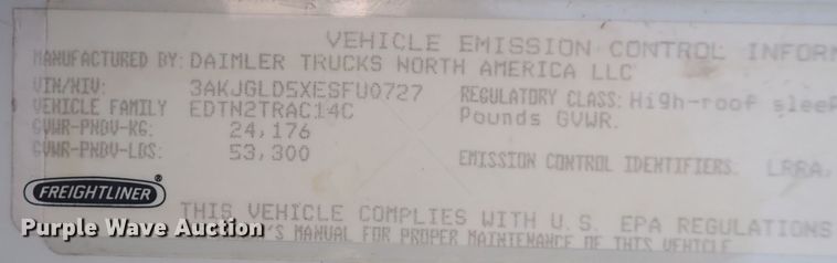 image for item DN1948 2014 Freightliner Cascadia 125  semi truck