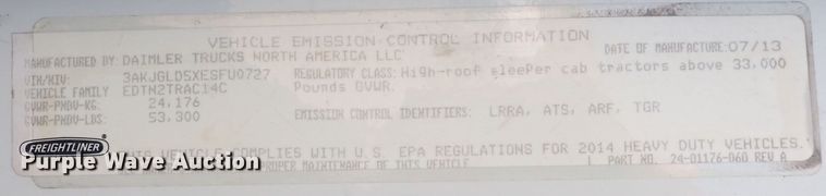 image for item DN1948 2014 Freightliner Cascadia 125  semi truck