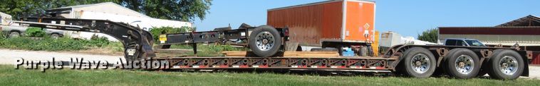 image for item FP9388 2005 Fontaine TH55-4  low boy equipment trailer