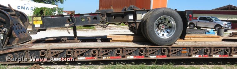 image for item FP9388 2005 Fontaine TH55-4  low boy equipment trailer