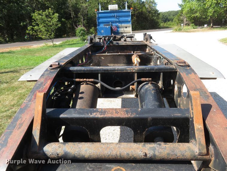 image for item FP9388 2005 Fontaine TH55-4  low boy equipment trailer