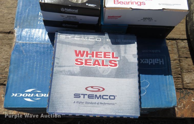 image for item FP9388 2005 Fontaine TH55-4  low boy equipment trailer