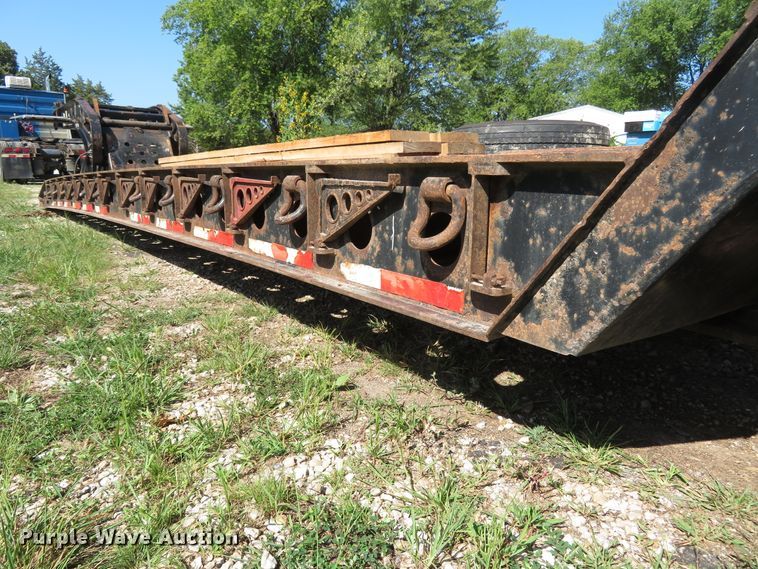 image for item FP9388 2005 Fontaine TH55-4  low boy equipment trailer