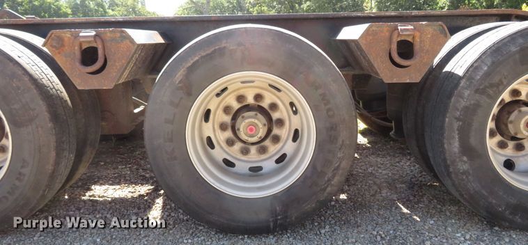 image for item FP9388 2005 Fontaine TH55-4  low boy equipment trailer