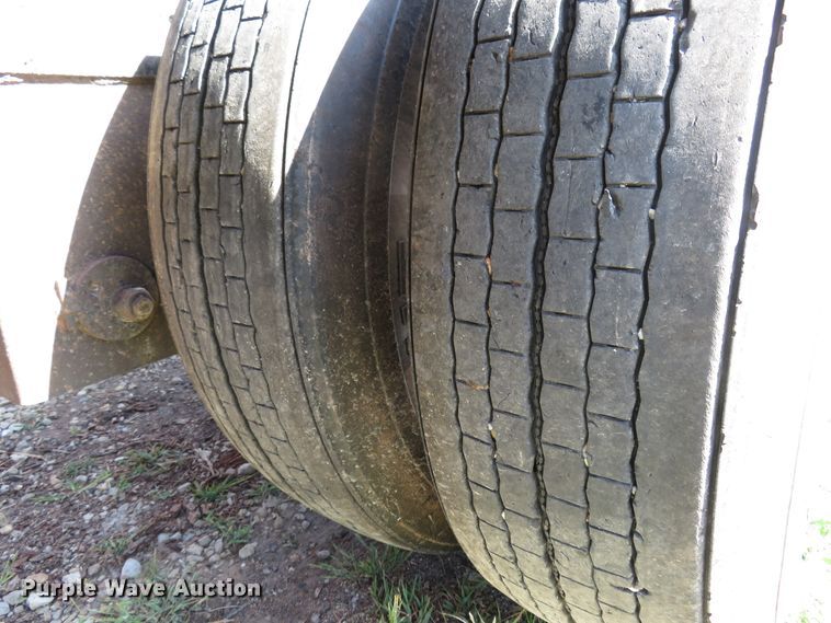 image for item FP9388 2005 Fontaine TH55-4  low boy equipment trailer