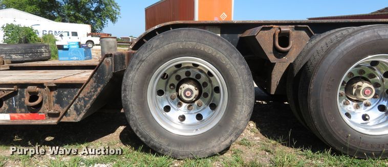 image for item FP9388 2005 Fontaine TH55-4  low boy equipment trailer