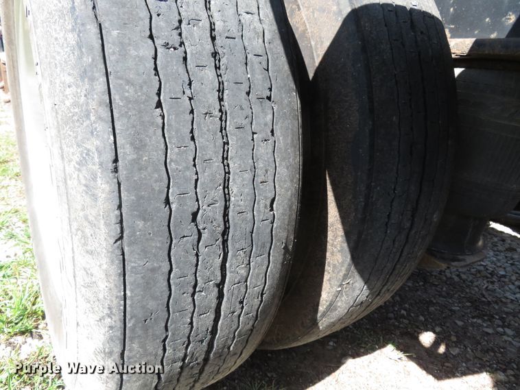 image for item FP9388 2005 Fontaine TH55-4  low boy equipment trailer