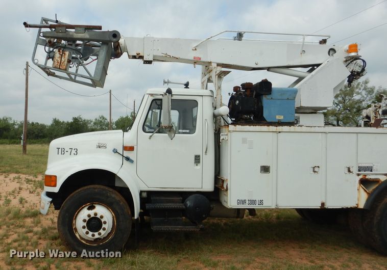 image for item HC9182 2000 International 4700  bucket truck