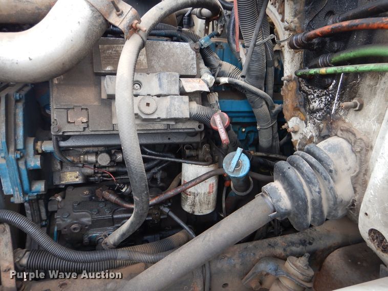 image for item HC9182 2000 International 4700  bucket truck