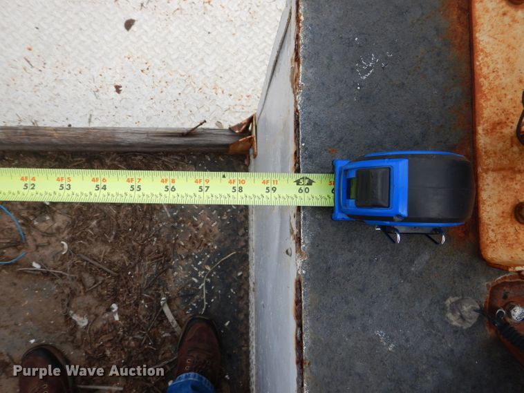 image for item HC9182 2000 International 4700  bucket truck