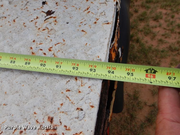 image for item HC9182 2000 International 4700  bucket truck