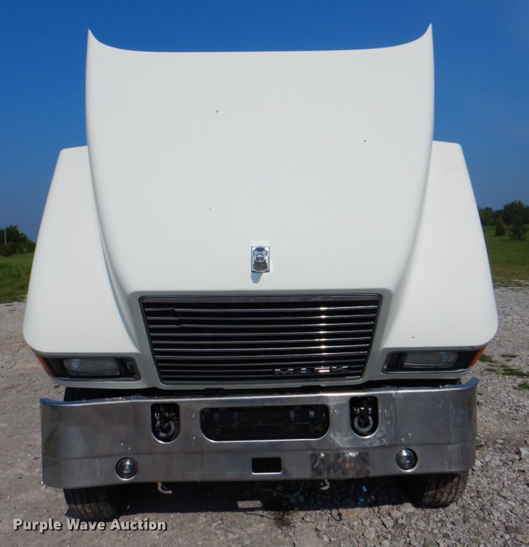 image for item HT9378 2012 Mack CHU613  semi truck