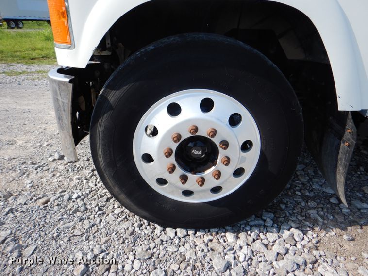 image for item HT9378 2012 Mack CHU613  semi truck