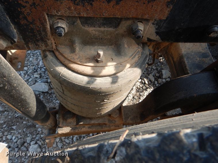 image for item HT9378 2012 Mack CHU613  semi truck