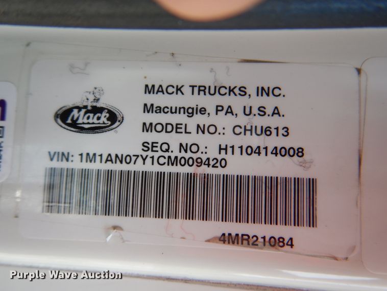 image for item HT9378 2012 Mack CHU613  semi truck