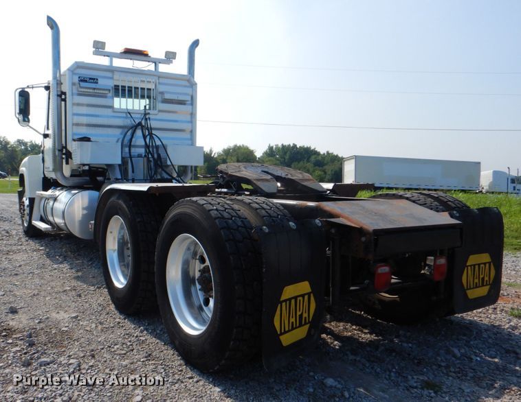 image for item HT9379 2013 Mack CHU613  semi truck