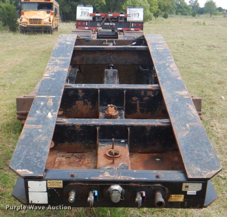 image for item HT9408 2005 Trail King TK110HDG543  lowboy equipment trailer