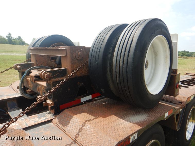 image for item HT9408 2005 Trail King TK110HDG543  lowboy equipment trailer