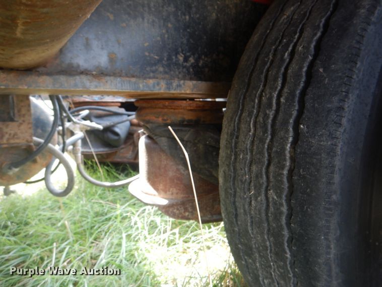 image for item HT9408 2005 Trail King TK110HDG543  lowboy equipment trailer