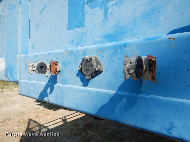 image for item HT9413 2007 Transcraft TL-2000  flatbed trailer