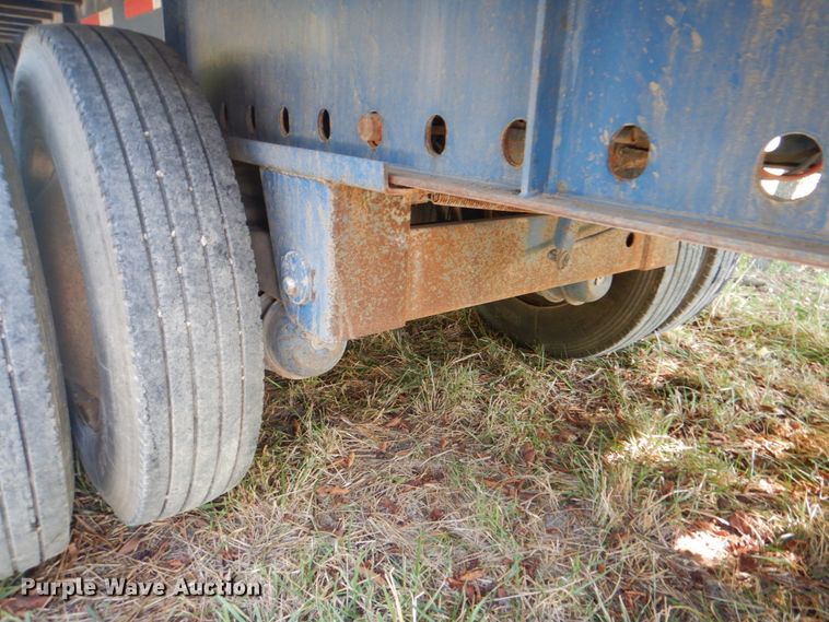 image for item HT9413 2007 Transcraft TL-2000  flatbed trailer