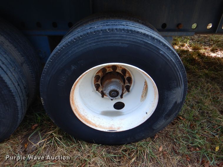 image for item HT9413 2007 Transcraft TL-2000  flatbed trailer