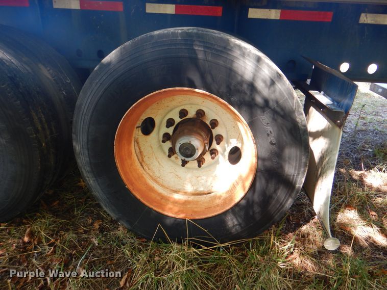 image for item HT9413 2007 Transcraft TL-2000  flatbed trailer