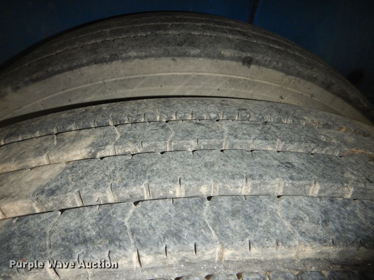 image for item HT9413 2007 Transcraft TL-2000  flatbed trailer