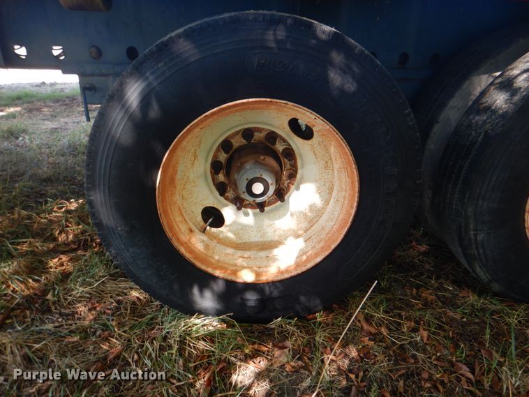 image for item HT9413 2007 Transcraft TL-2000  flatbed trailer