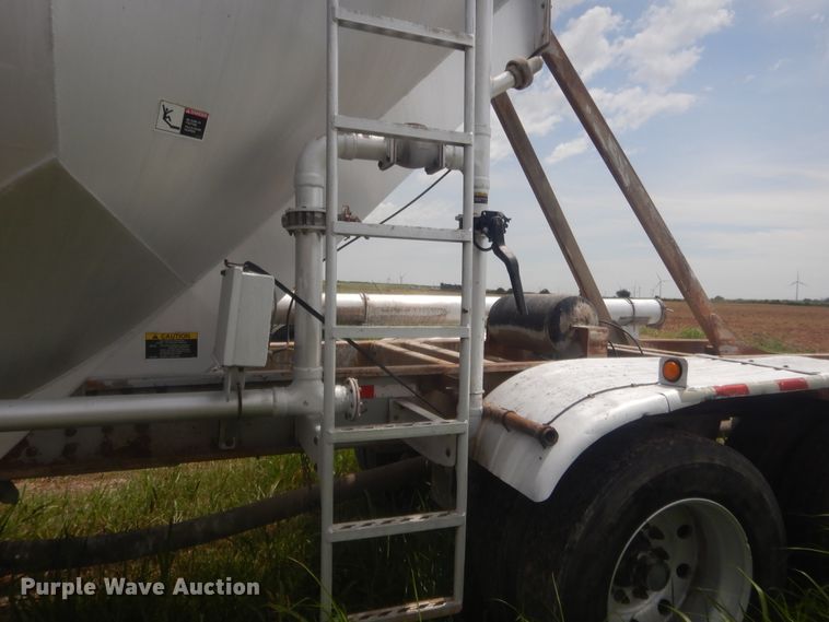 image for item IN9520 2000 Stephens  pneumatic dry bulk trailer