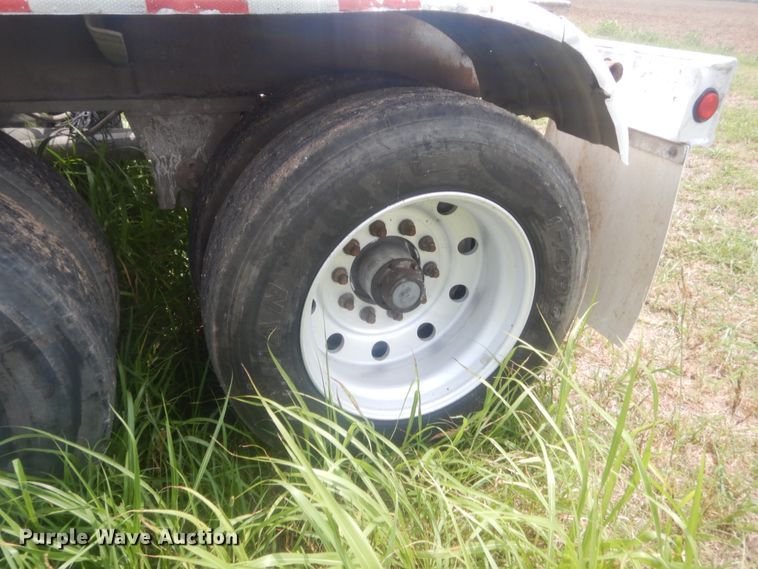 image for item IN9520 2000 Stephens  pneumatic dry bulk trailer