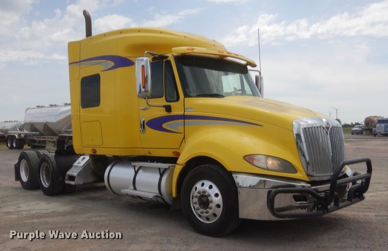 image for item IN9521 2011 International ProStar  semi truck