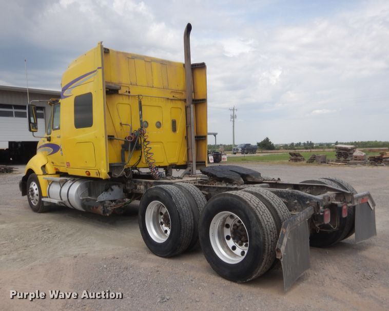 image for item IN9521 2011 International ProStar  semi truck