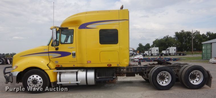 image for item IN9521 2011 International ProStar  semi truck