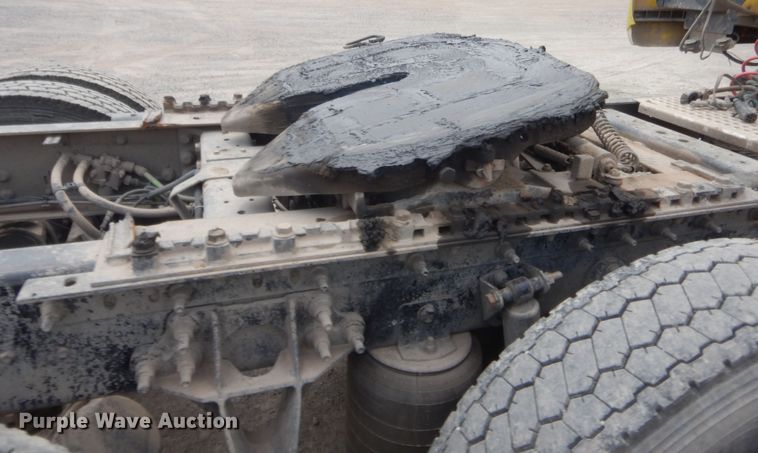 image for item IN9521 2011 International ProStar  semi truck