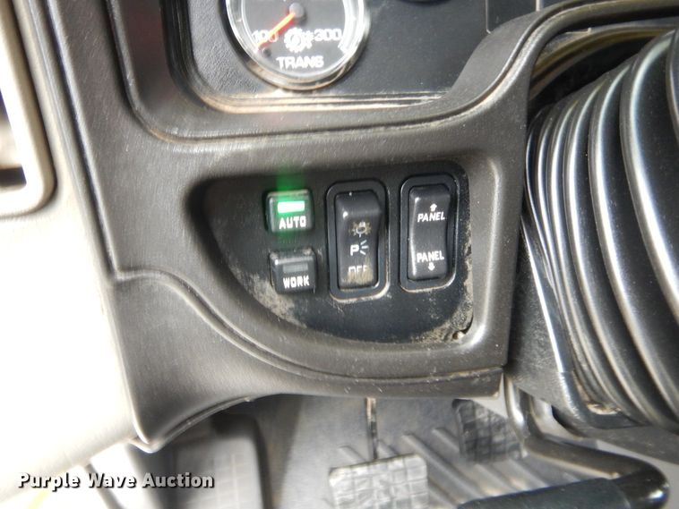 image for item IN9521 2011 International ProStar  semi truck