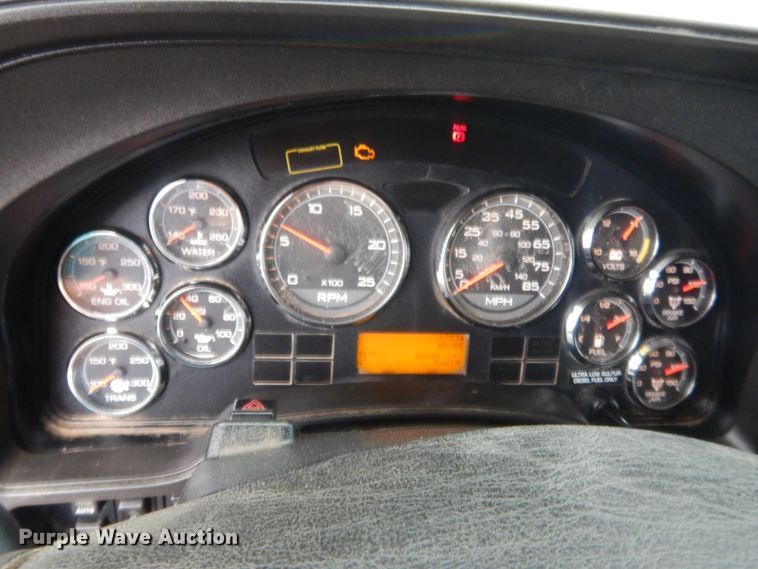 image for item IN9521 2011 International ProStar  semi truck