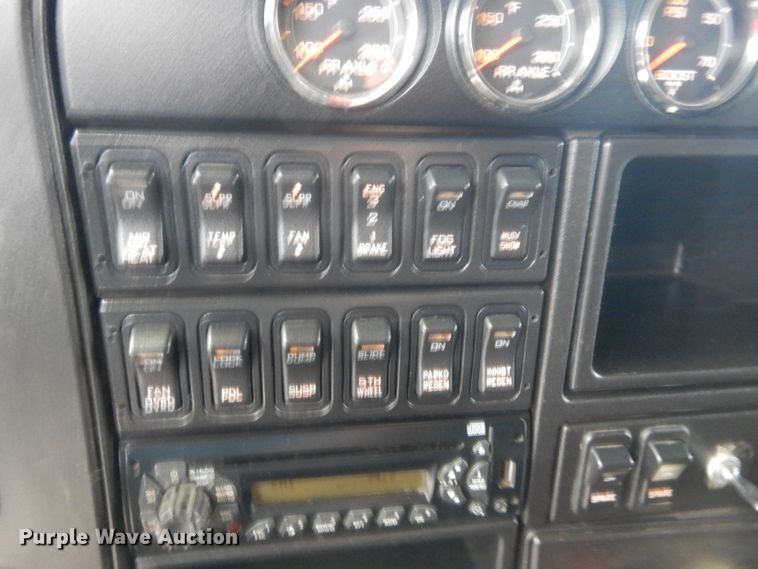 image for item IN9521 2011 International ProStar  semi truck