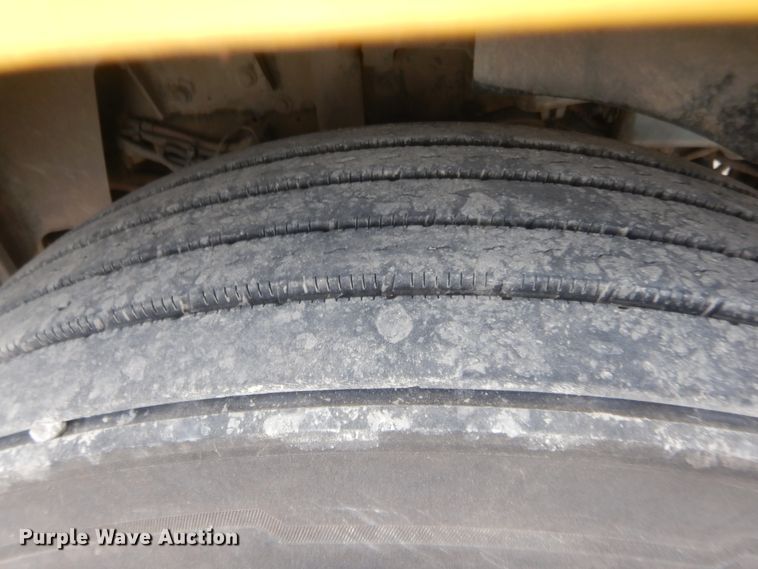 image for item IN9521 2011 International ProStar  semi truck