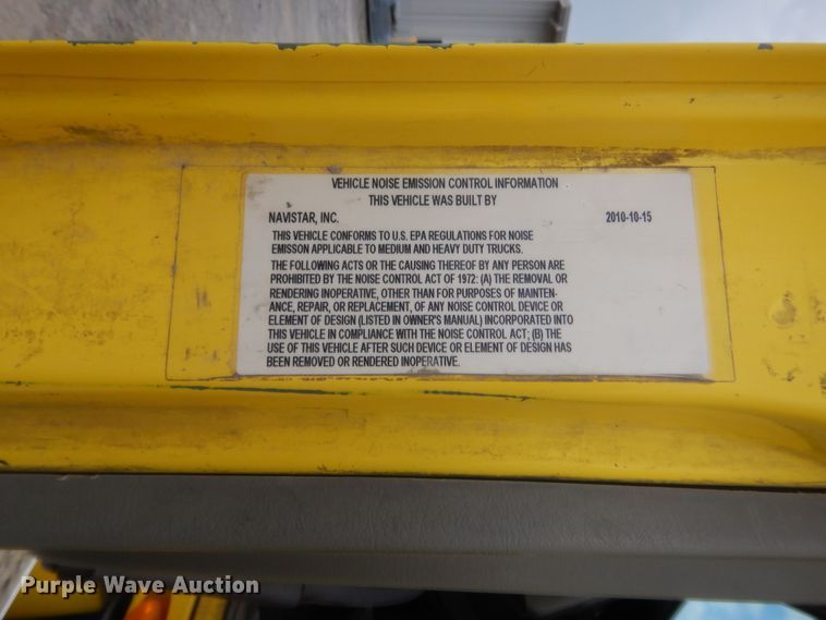 image for item IN9521 2011 International ProStar  semi truck