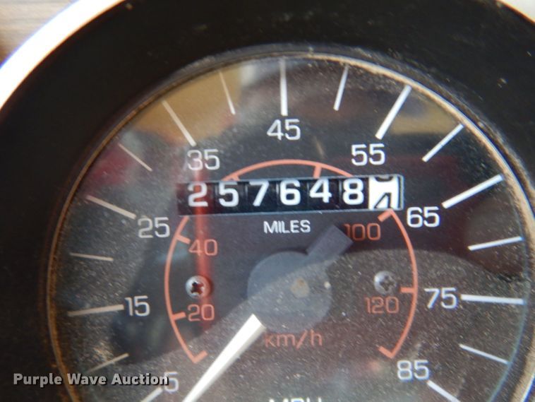 image for item IN9974 1992 Western Star 4864F  truck cab and chassis