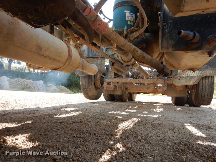 image for item IN9974 1992 Western Star 4864F  truck cab and chassis