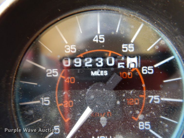 image for item IN9975 1992 Western Star 4864F  truck cab and chassis