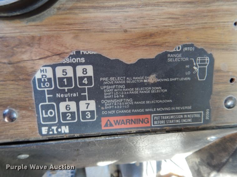 image for item IN9975 1992 Western Star 4864F  truck cab and chassis