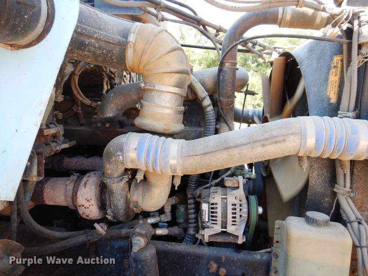 image for item IN9975 1992 Western Star 4864F  truck cab and chassis