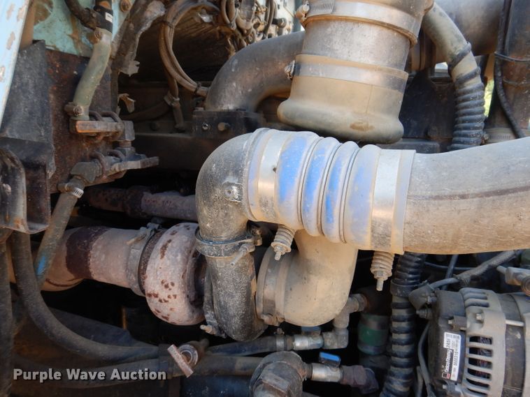 image for item IN9975 1992 Western Star 4864F  truck cab and chassis