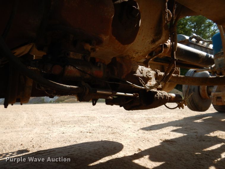 image for item IN9975 1992 Western Star 4864F  truck cab and chassis