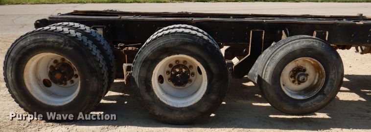 image for item IN9975 1992 Western Star 4864F  truck cab and chassis